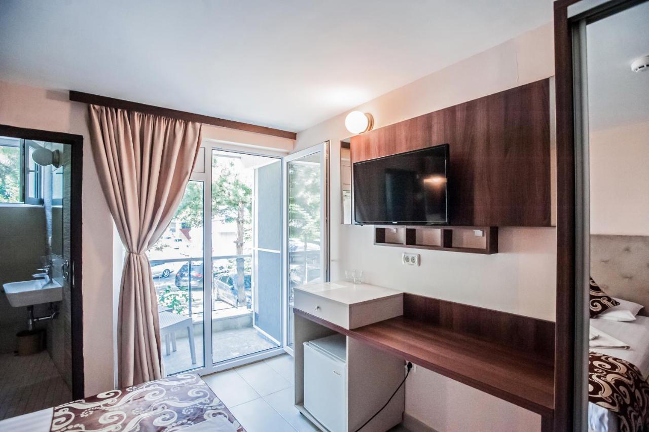 Jijo'S Hotel Mamaja Zewnętrze zdjęcie