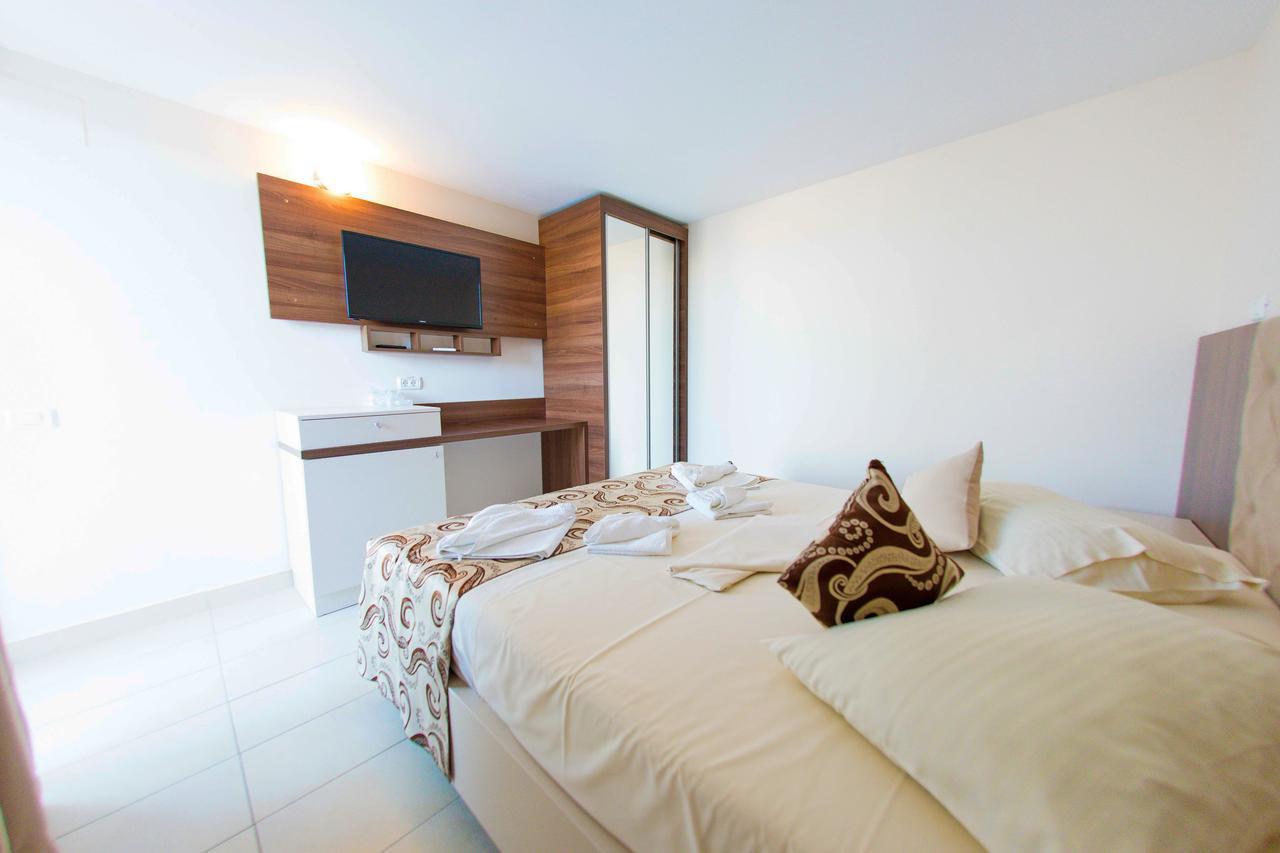 Jijo'S Hotel Mamaja Zewnętrze zdjęcie