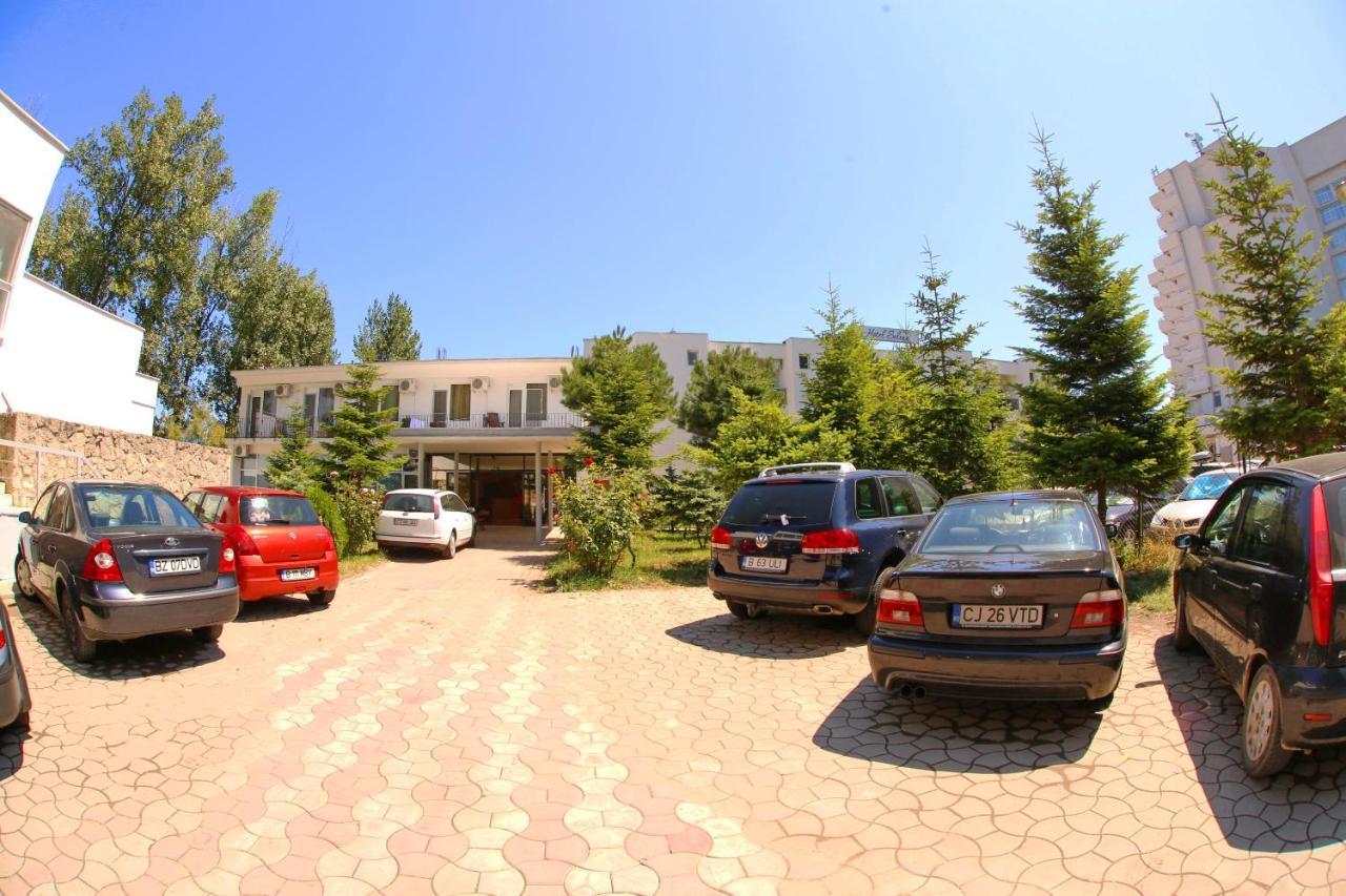 Jijo'S Hotel Mamaja Zewnętrze zdjęcie